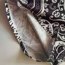 Load image into Gallery viewer, N90-B2209 (Black turtle tribal), Men Microfiber Boardshort (4 - way stretch) - three pockets - Size 34‘ outseam is 22 inch.