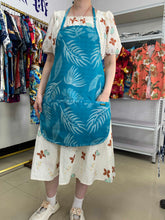 Load image into Gallery viewer, Adjustable Neck Strap Apron with Center Pocket (100% Polyester)