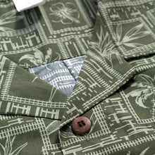 Load image into Gallery viewer, C90-A555 (Green Hawaiian), Men 100% Cotton Aloha Shirt