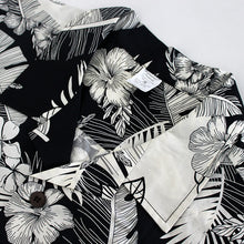 Load image into Gallery viewer, C90-A507 (Black with cream floral), Men 100% Cotton Aloha Shirt