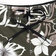 Load image into Gallery viewer, N90-B5597 (Green floral), Men Microfiber Boardshort (4-way stretch) - three pockets - Size 34‘ outseam is 22 inch.