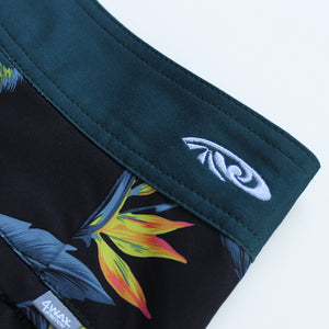N90-B8058 (Bird of paradise divide-onyx/green), Men Microfiber Boardshort- (4-way stretch) - one pocket
